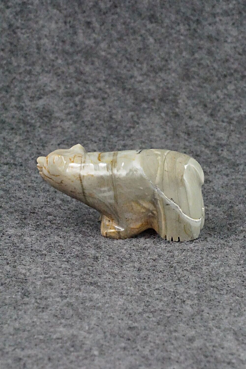 Bear Zuni Fetish Carving - David Chavez
