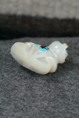 Bear Zuni Fetish Carving - Danette Laate