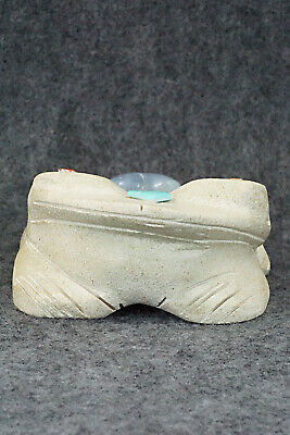 Frog Zuni Fetish Carving - Louise Ponchuella