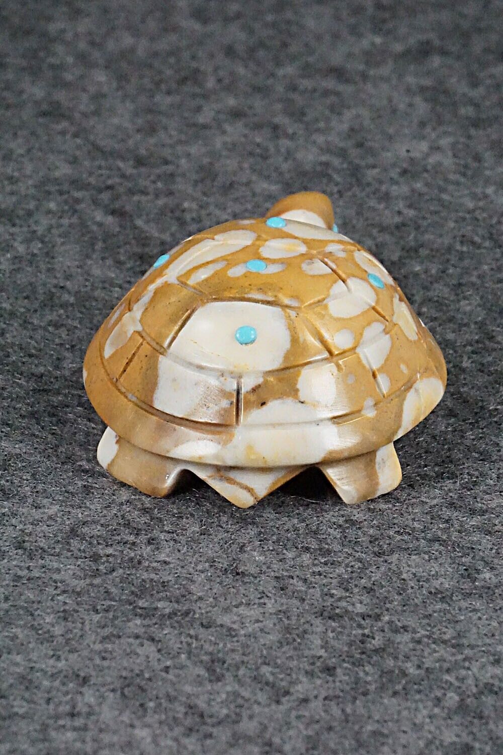 Turtle Zuni Fetish Carving - Ronnie Lunasee
