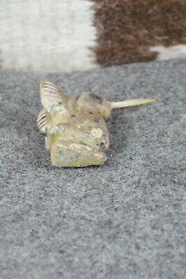 Humming Bird Zuni Fetish Carving - Justin Red Elk