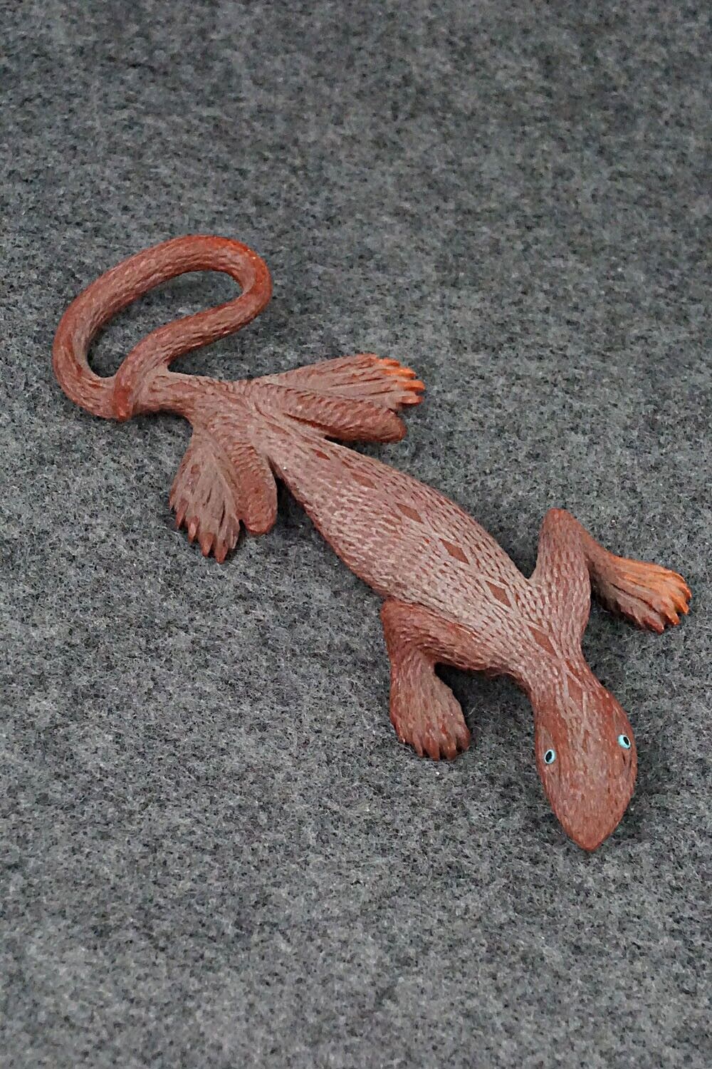 Lizard Zuni Fetish Carving - Travis Lasiloo