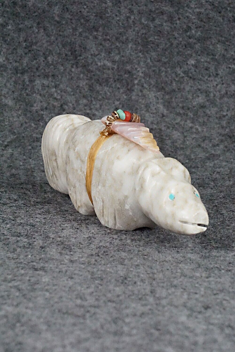 Wolf Zuni Fetish Carving - Peter Gasper
