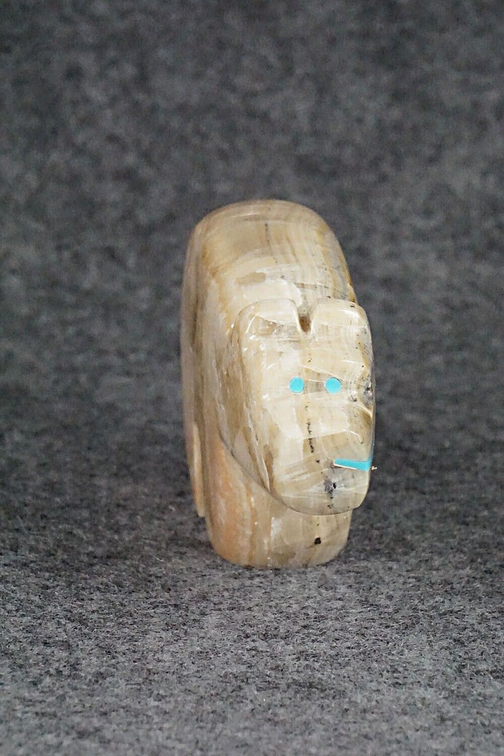 Bear Zuni Fetish Carving - Bernard Laiwakete