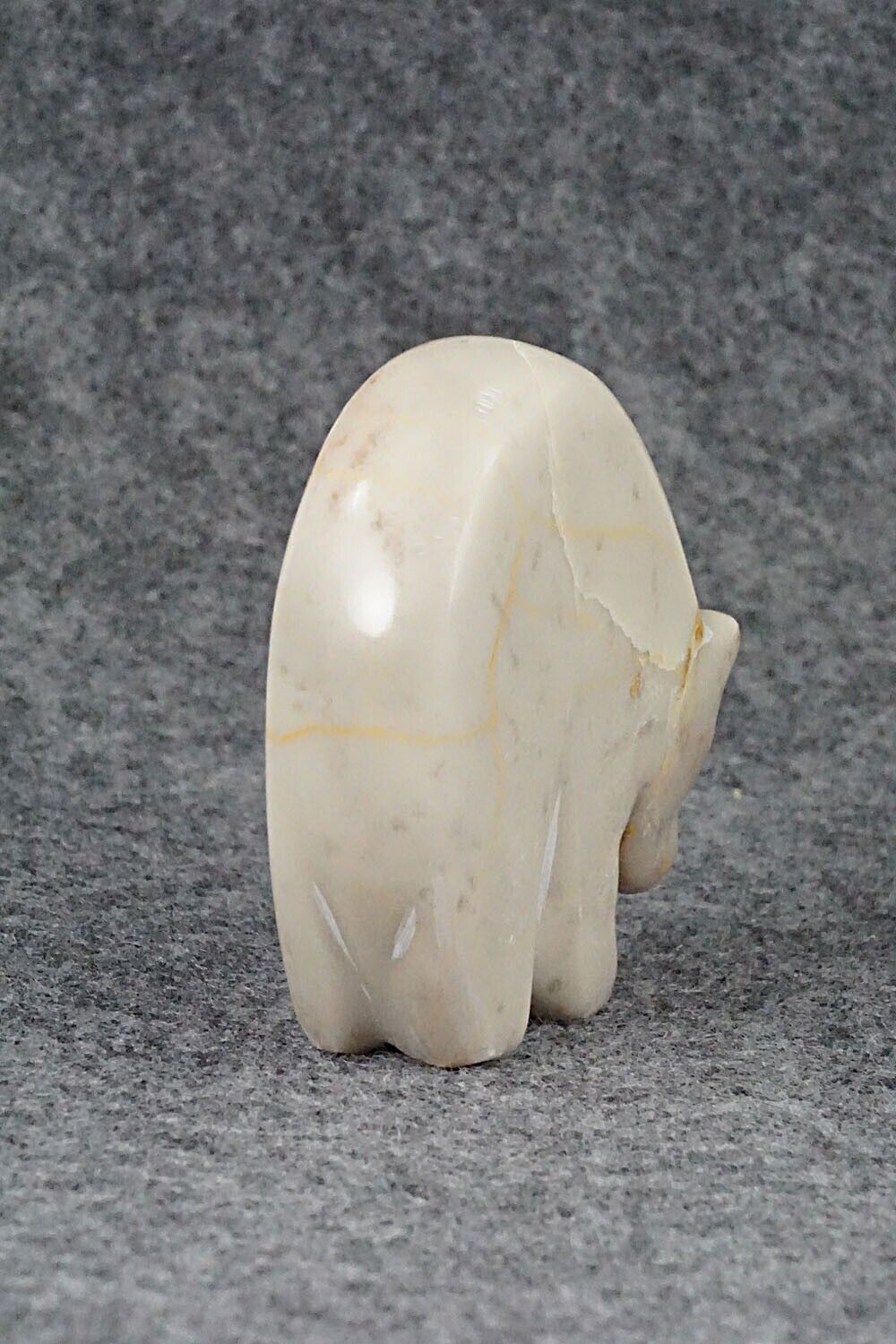 Bear Zuni Fetish Carving - Rodney Laiwakete