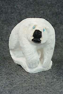 Bear Zuni Fetish Carving - Derrick Kaamasee