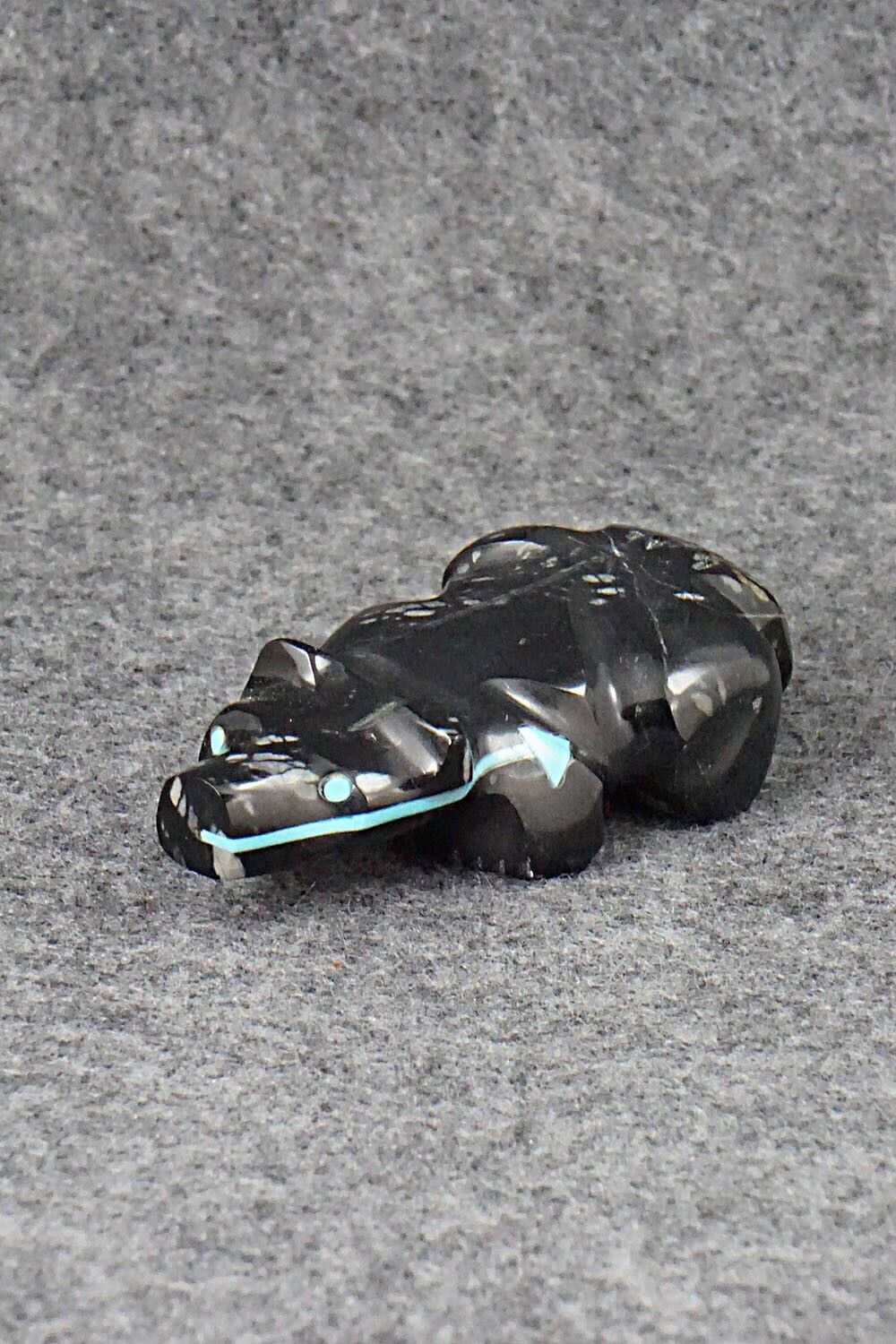Badger Zuni Fetish Carving - Rodney Laiwakete