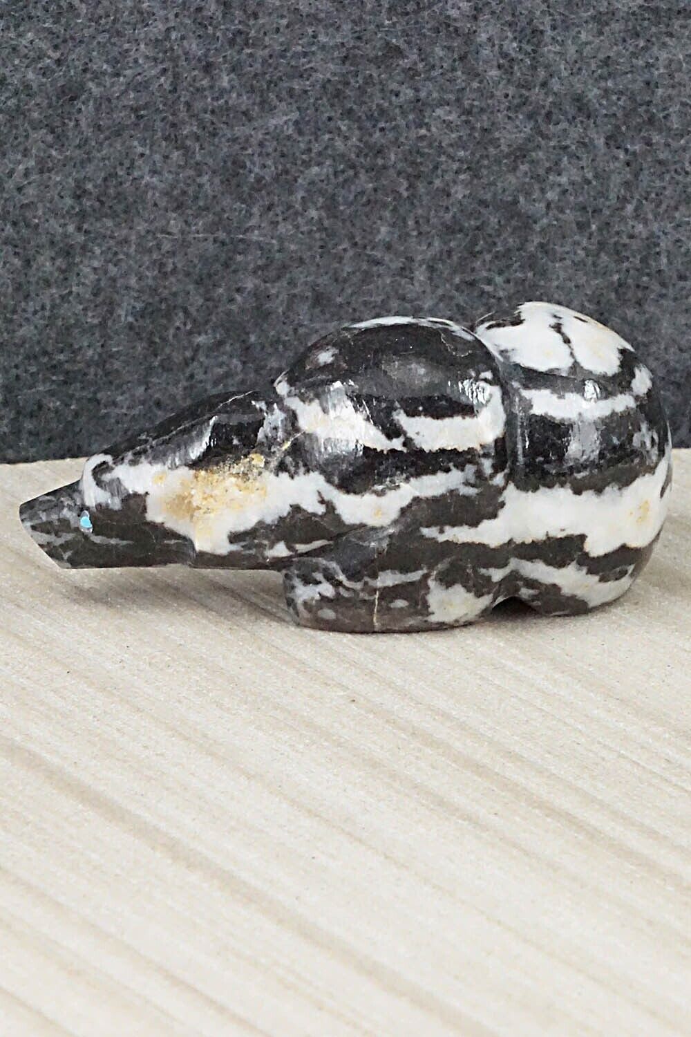 Bear Zuni Fetish Carving - Ed Lementino