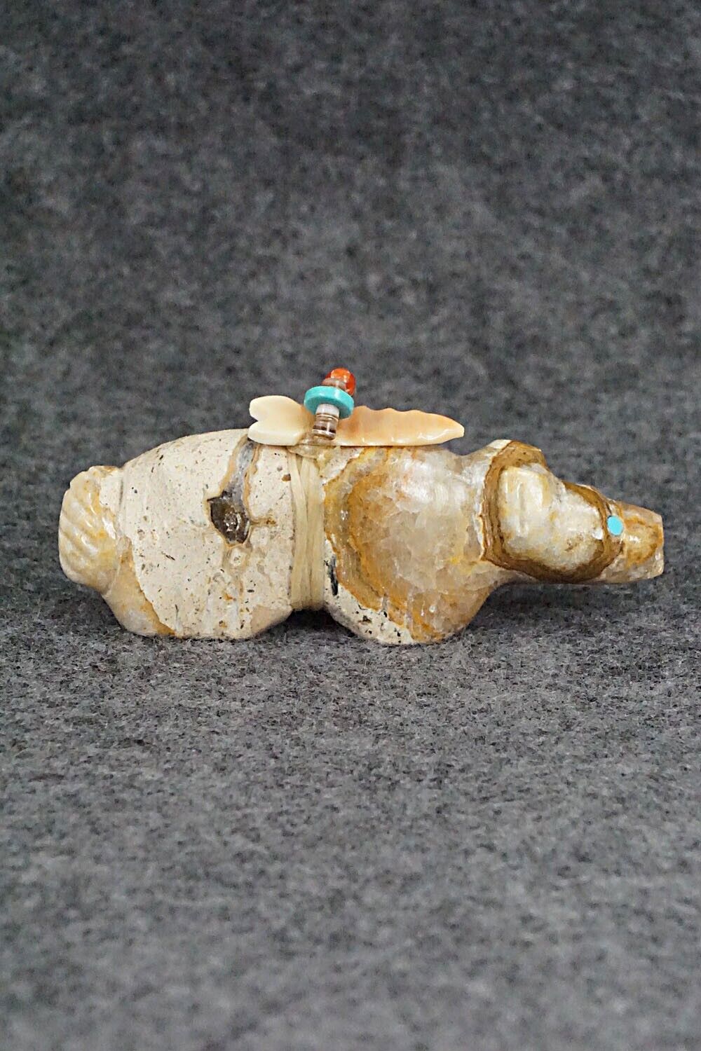 Bear Zuni Fetish Carving - Peter Gasper