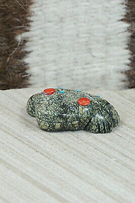 Frog Zuni Fetish Carving - Reynold Lunasee