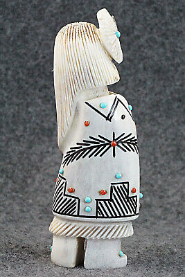 Hunter Zuni Fetish Carving - Claudia Peina
