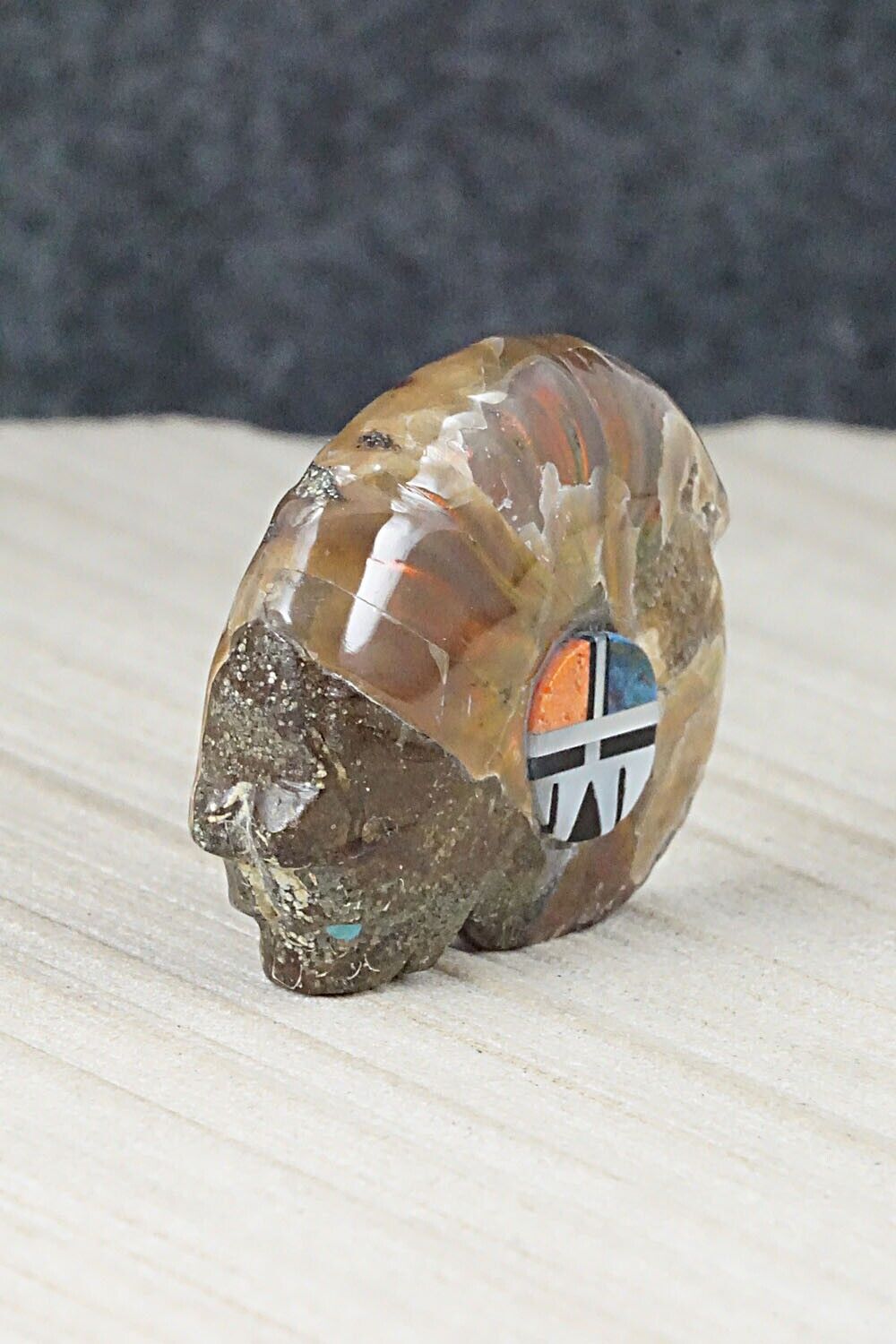 Bear Zuni Fetish Carving - Andres Lementino