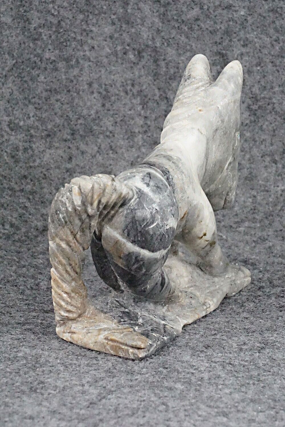 Horse Zuni Fetish Carving - Calvin Weeka