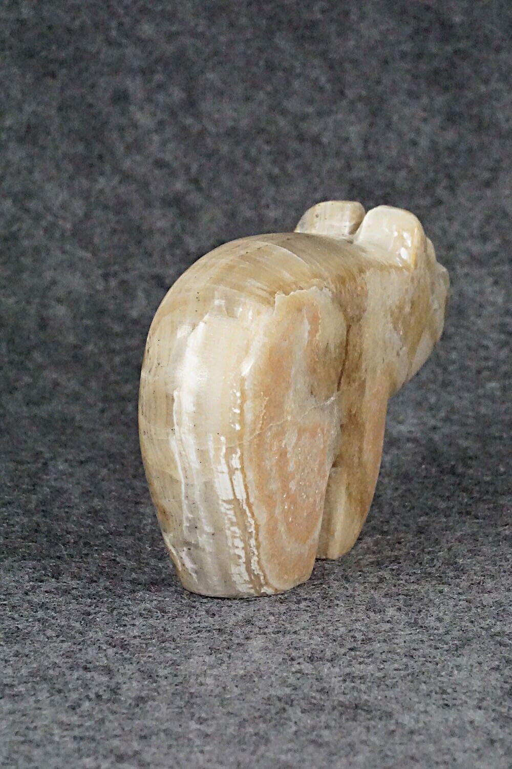 Bear Zuni Fetish Carving - Bernard Laiwakete