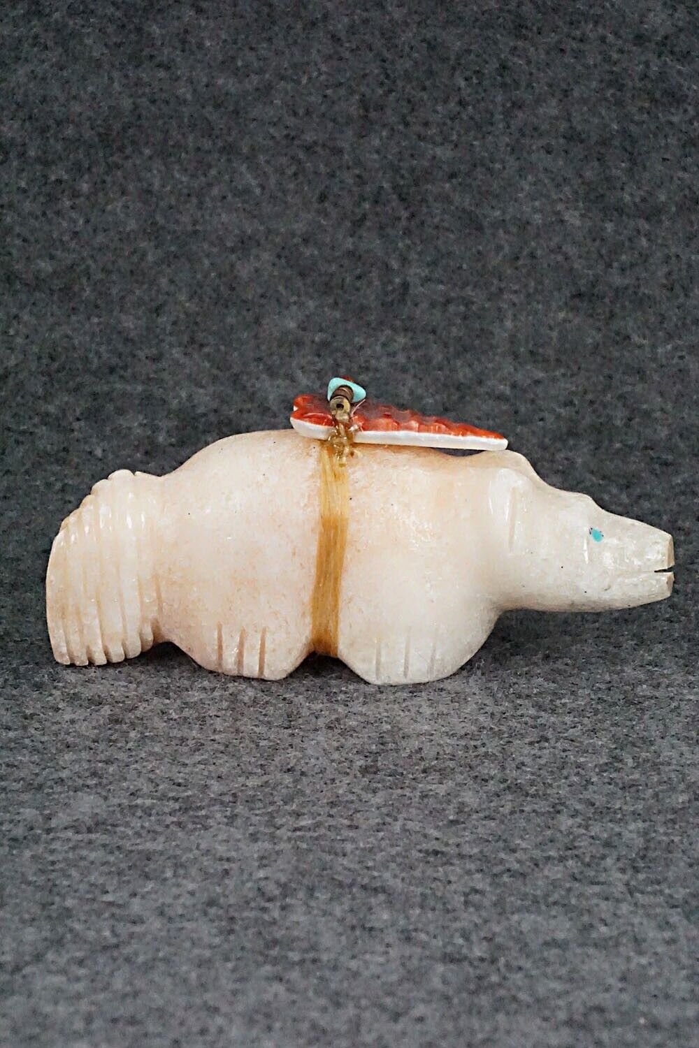 Wolf Zuni Fetish Carving - Peter Gasper