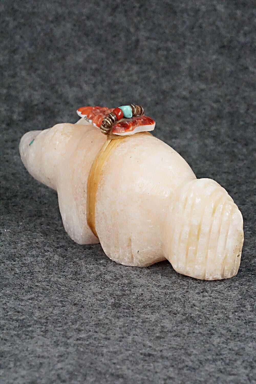 Wolf Zuni Fetish Carving - Peter Gasper