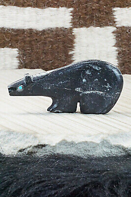 Bear Zuni Fetish Carving - Ronnie Lunasee