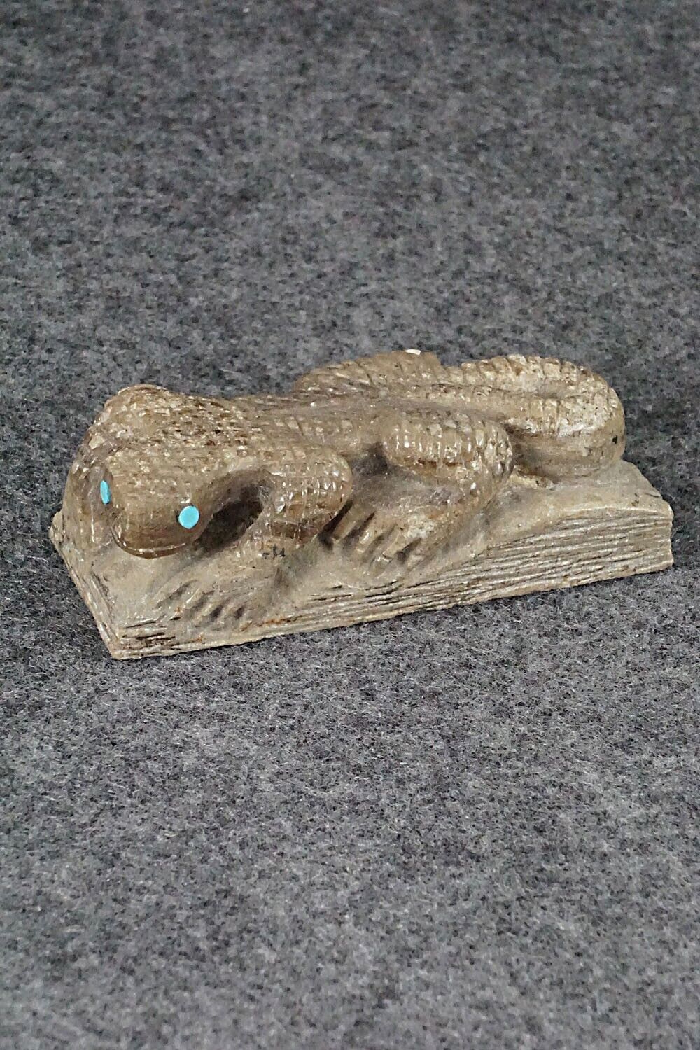 Lizard Zuni Fetish Carving - Theo Natewa