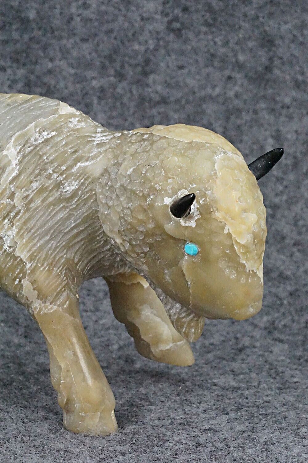 Buffalo Zuni Fetish Carving - Albert Eustace