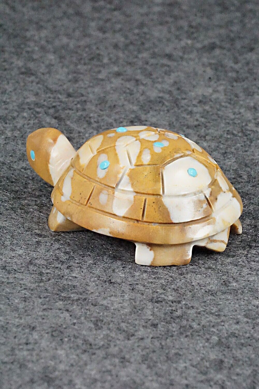 Turtle Zuni Fetish Carving - Ronnie Lunasee