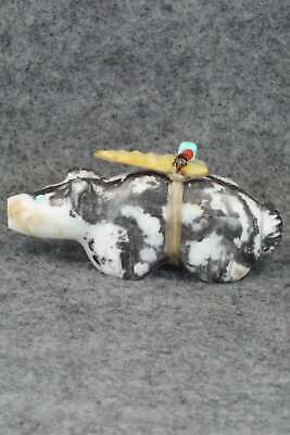 Bear Zuni Fetish Carving - Peter Gasper