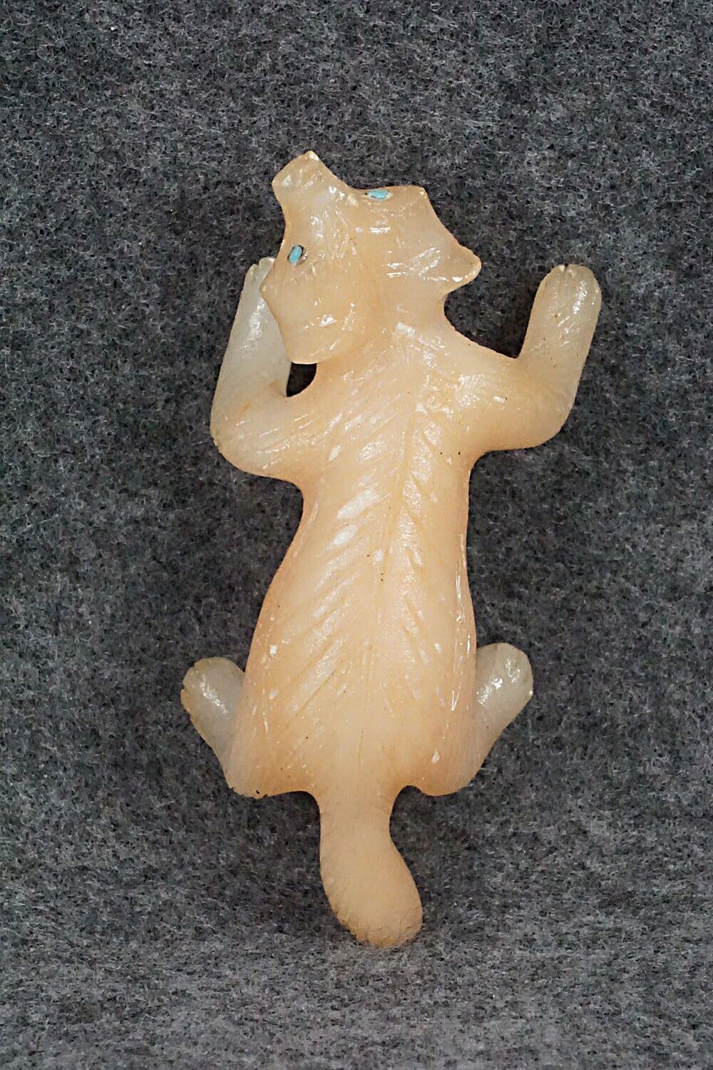 Badger Zuni Fetish Carving - Wilfred Cheama