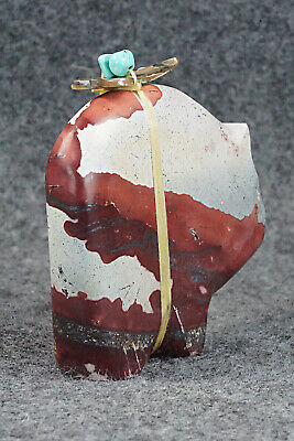 Bear Zuni Fetish Carving - Daphne Quam