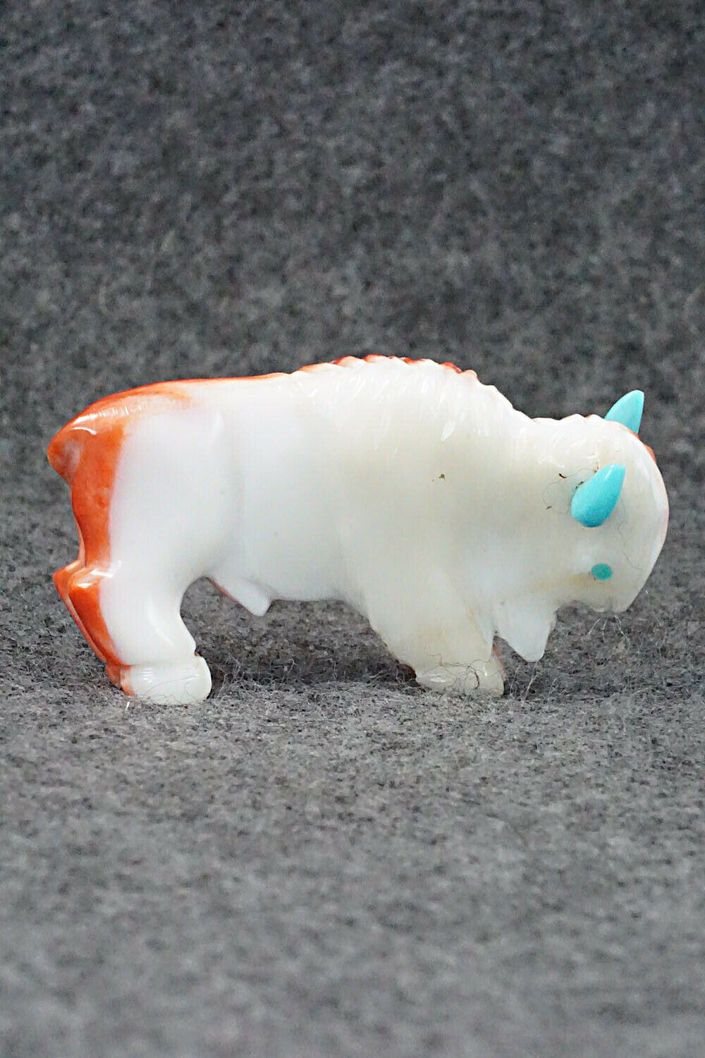 Buffalo Zuni Fetish Carving - Andres Quandelacy