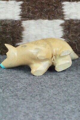 Wolf Zuni Fetish Carving - Enrike Leekya