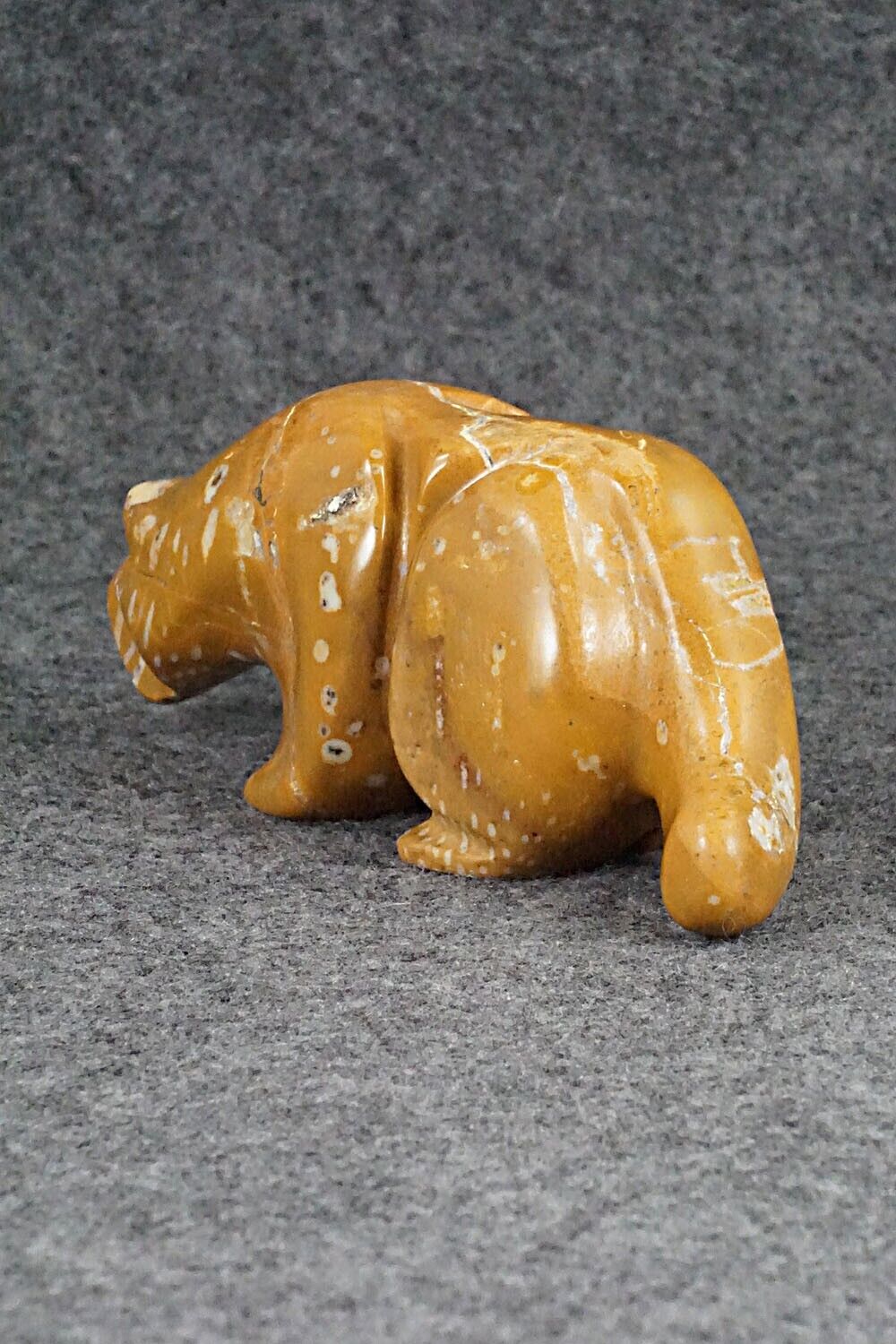 Mountain Lion Zuni Fetish Carving - Rosella Soseeah