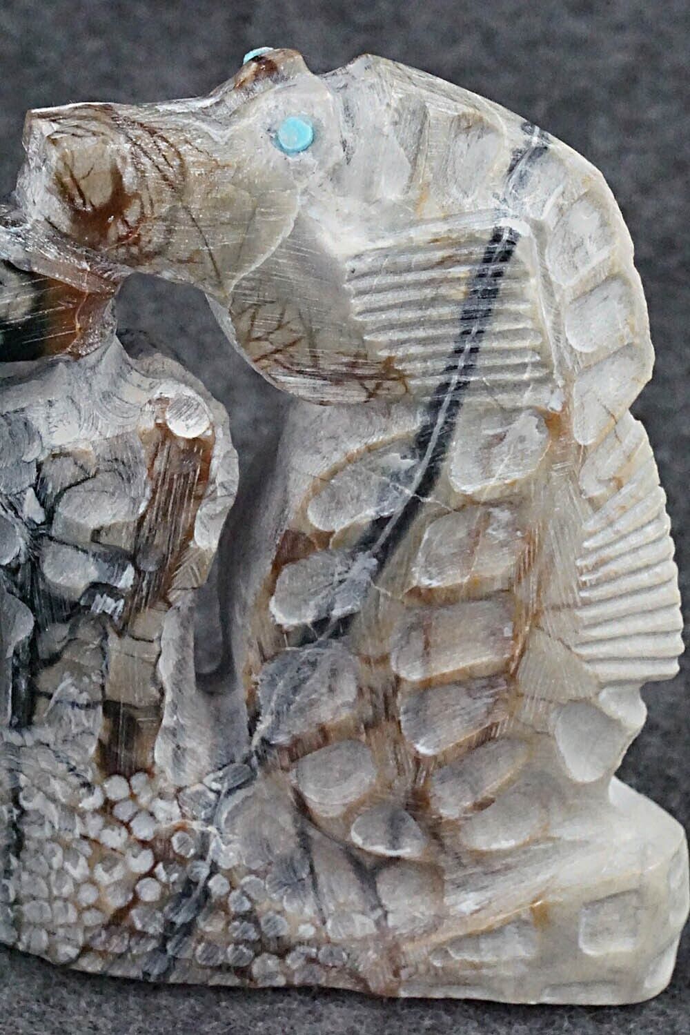 Seahorse Zuni Fetish Carving - Carlton Kaamasee