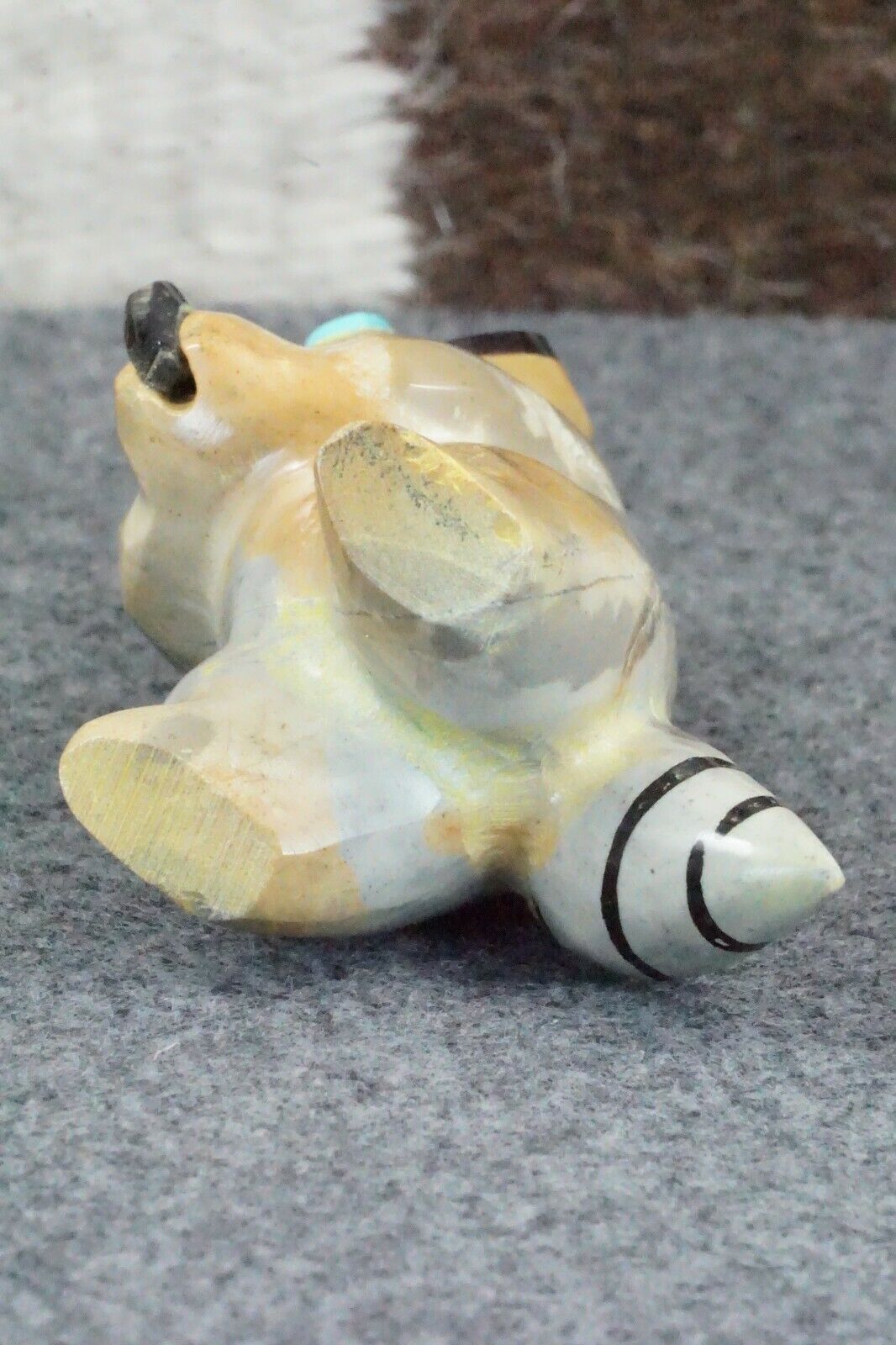 Raccoon Zuni Fetish Carving - Enrike Leekya