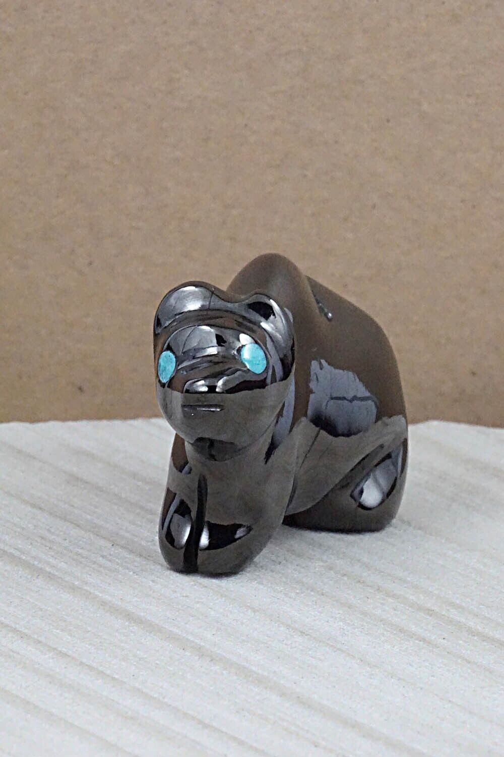 Bear Zuni Fetish Carving - Daniel Chattin