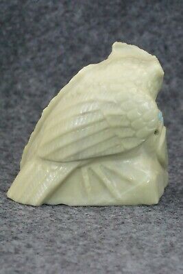 Owl Zuni Fetish Carving - Derrick Kaamasee