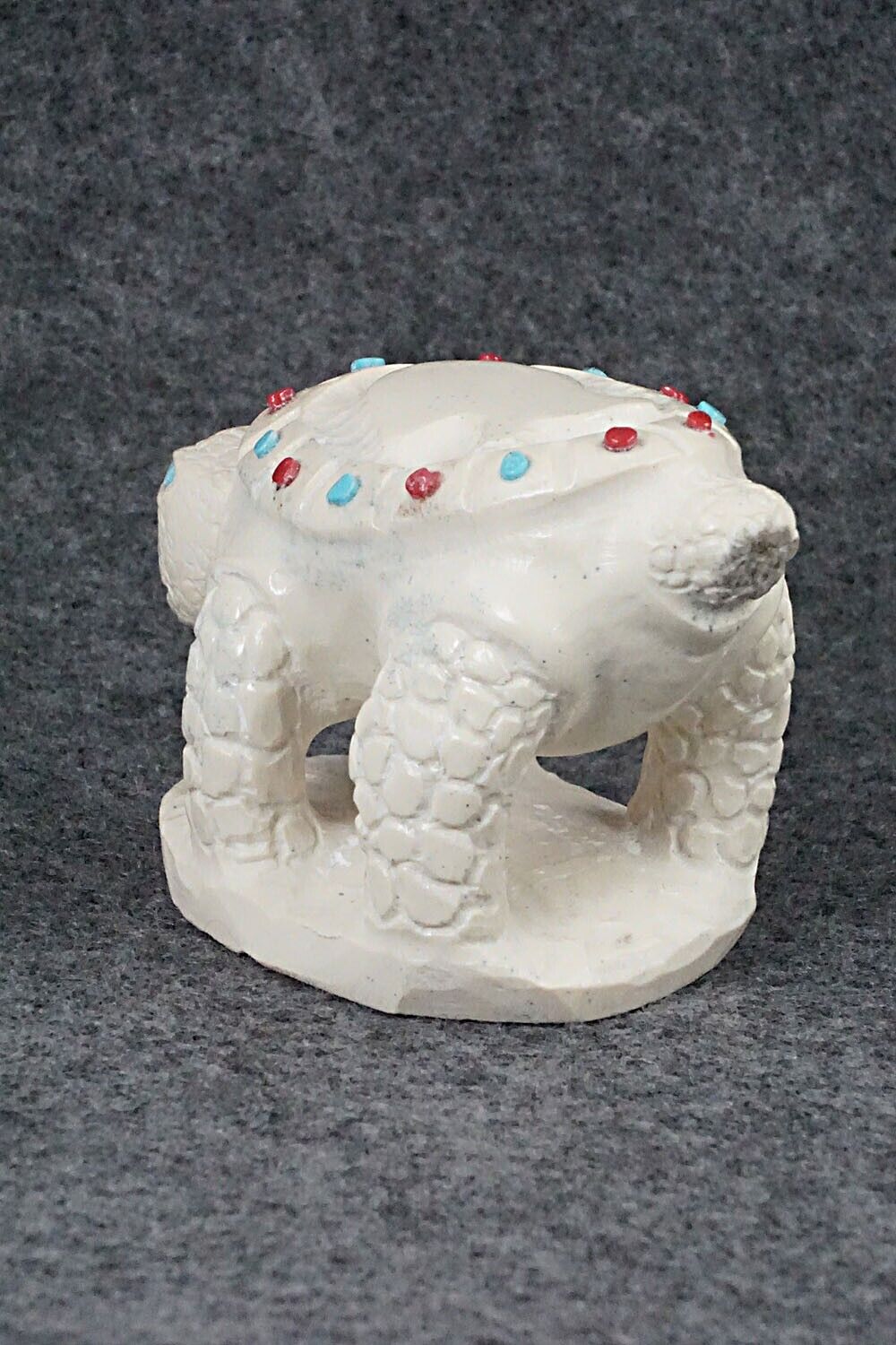 Turtle Zuni Fetish Carving - Carlton Kaamasee