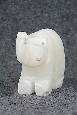 Bear Zuni Fetish Carving - Gilbert Lonjose