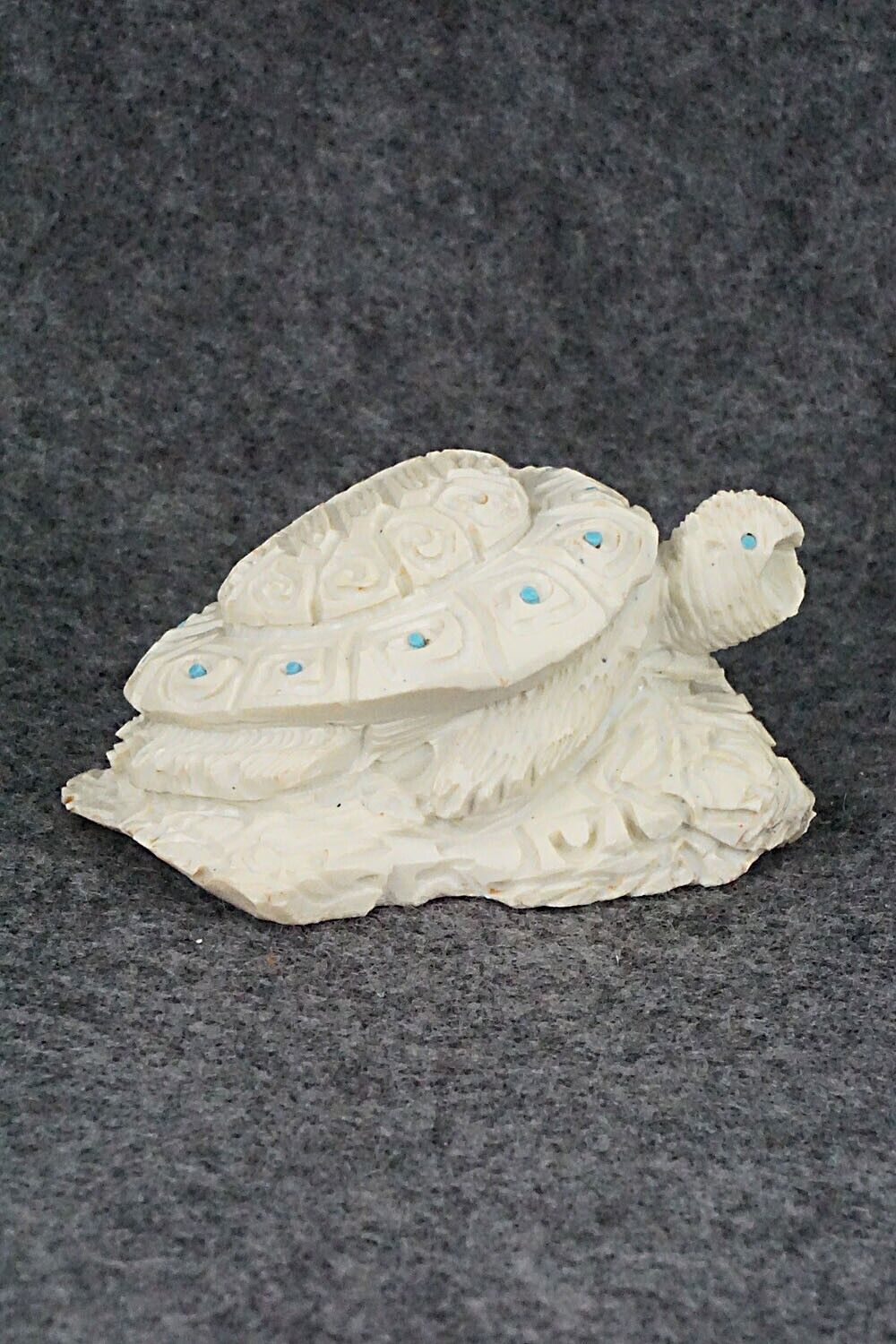 Turtle Zuni Fetish Carving - Adrian Cachini