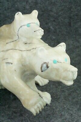 Bear Zuni Fetish Carving - Albert Eustace