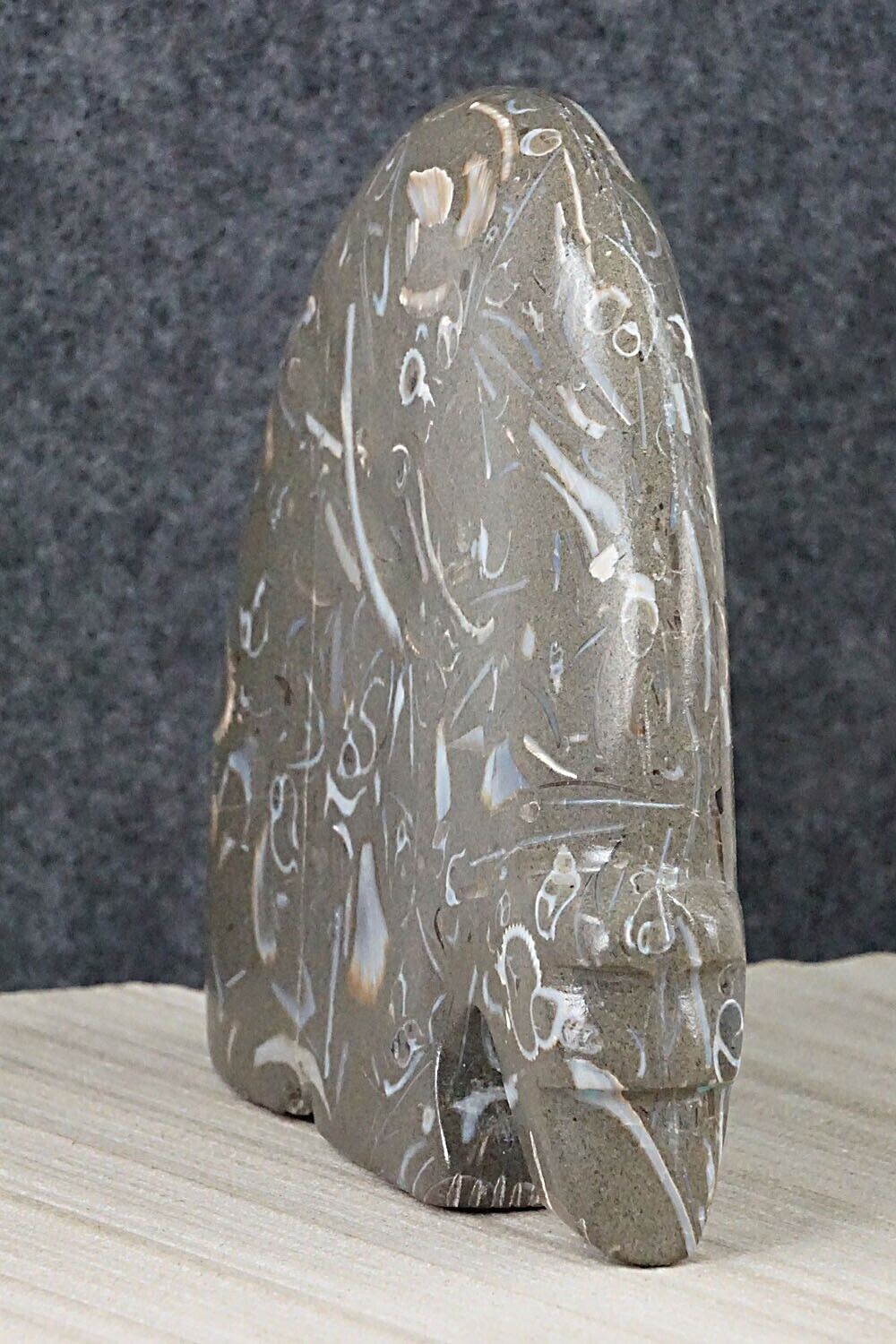 Bear Zuni Fetish Carving - Andres Lementino