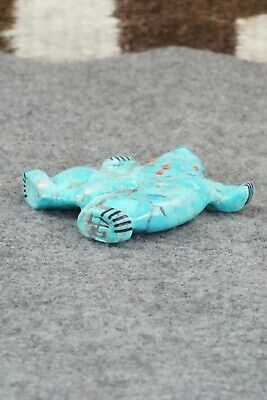 Bear Zuni Fetish Carving - Claudia Peina