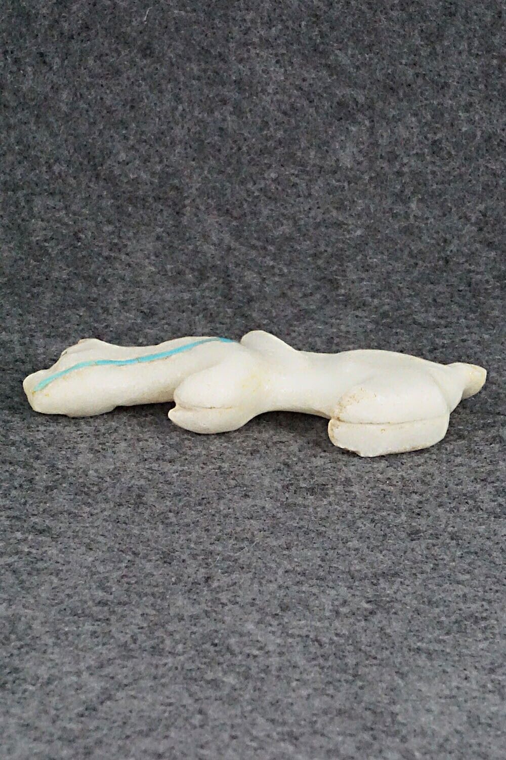 Mountain Lion Zuni Fetish Carving - Kevin Quam