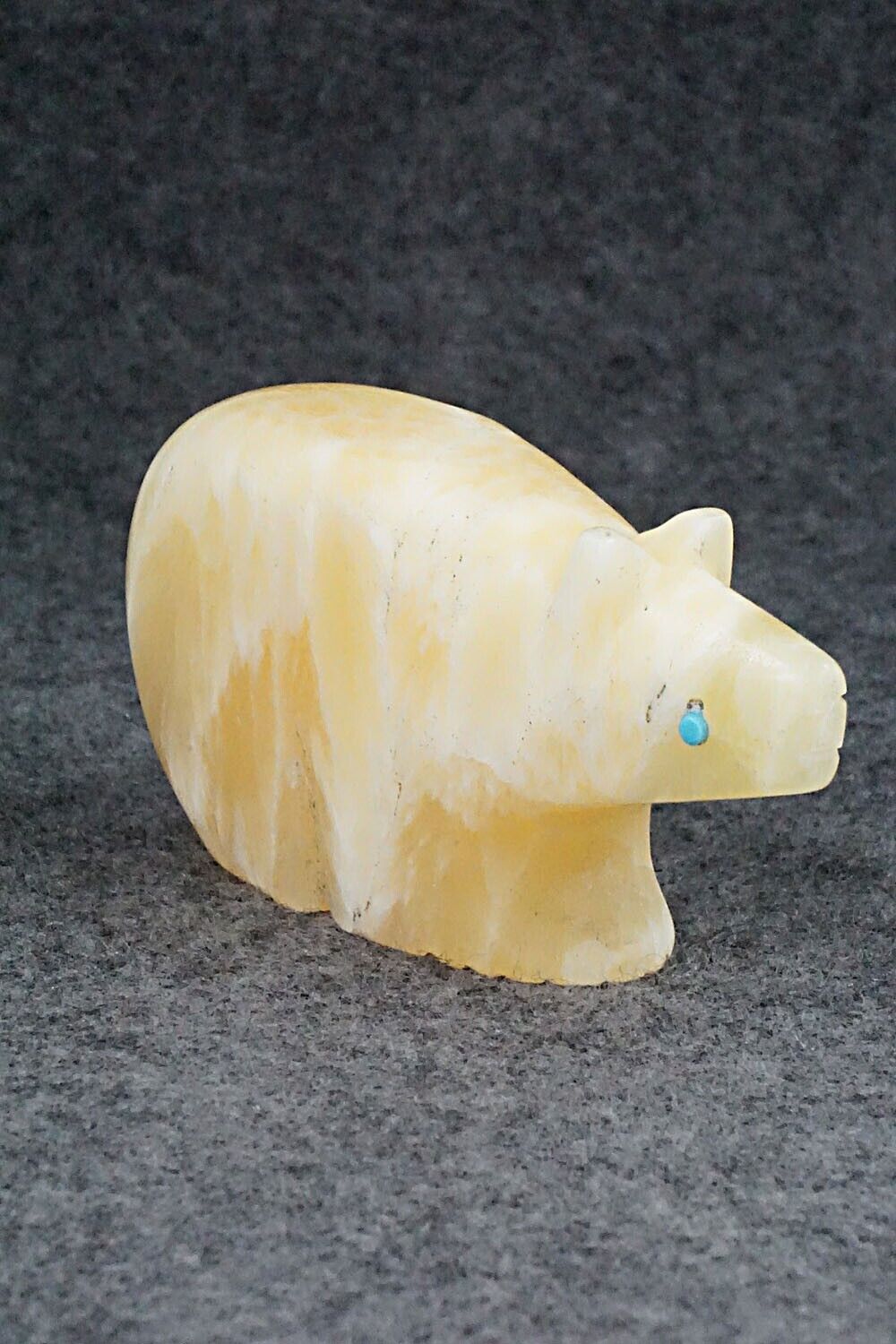 Bear Zuni Fetish Carving - Ronnie Lunasee