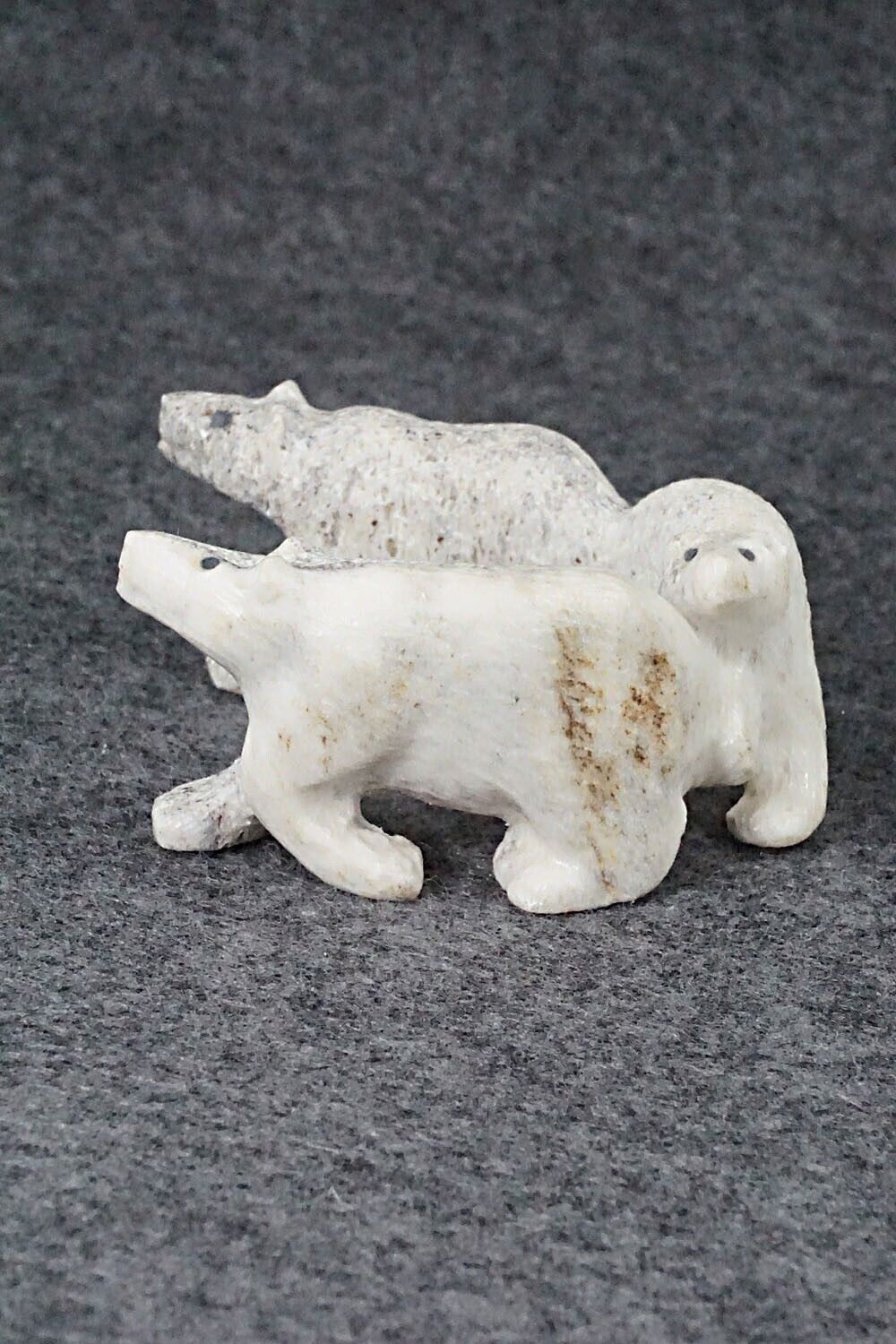 Bear Zuni Fetish Carving - Maxx Laate