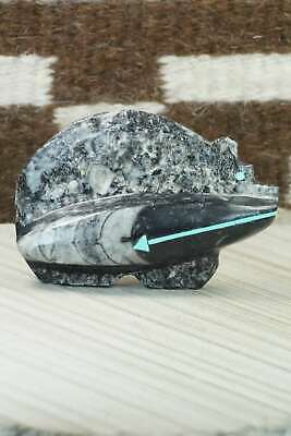 Bear Zuni Fetish Carving - Bernard Laiwakete