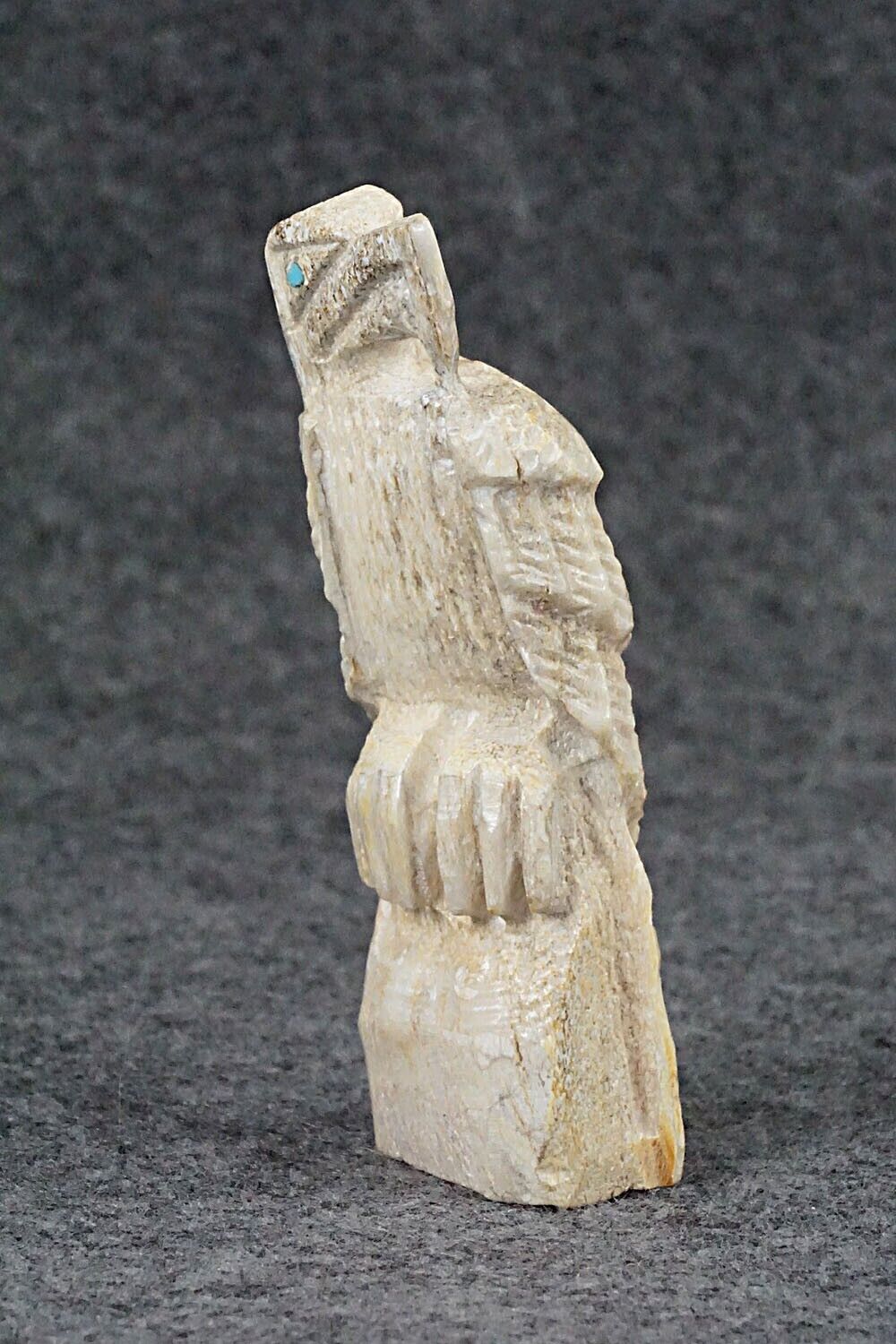 Eagle Zuni Fetish Carving - Jerrold Lahaleon