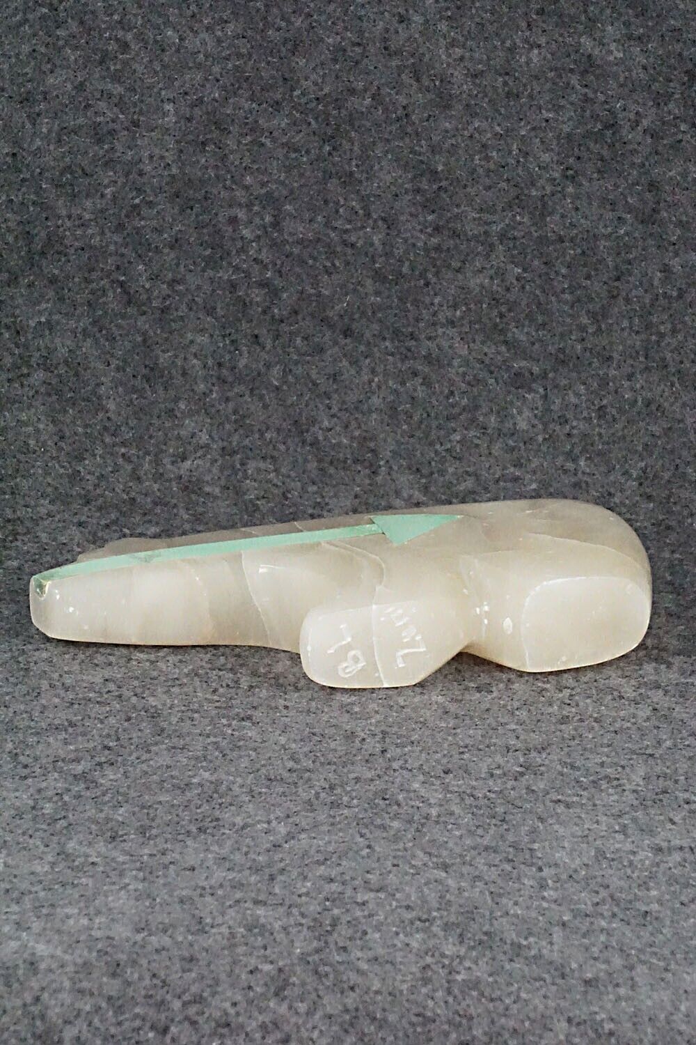 Bear Zuni Fetish Carving - Bernard Laiwakete