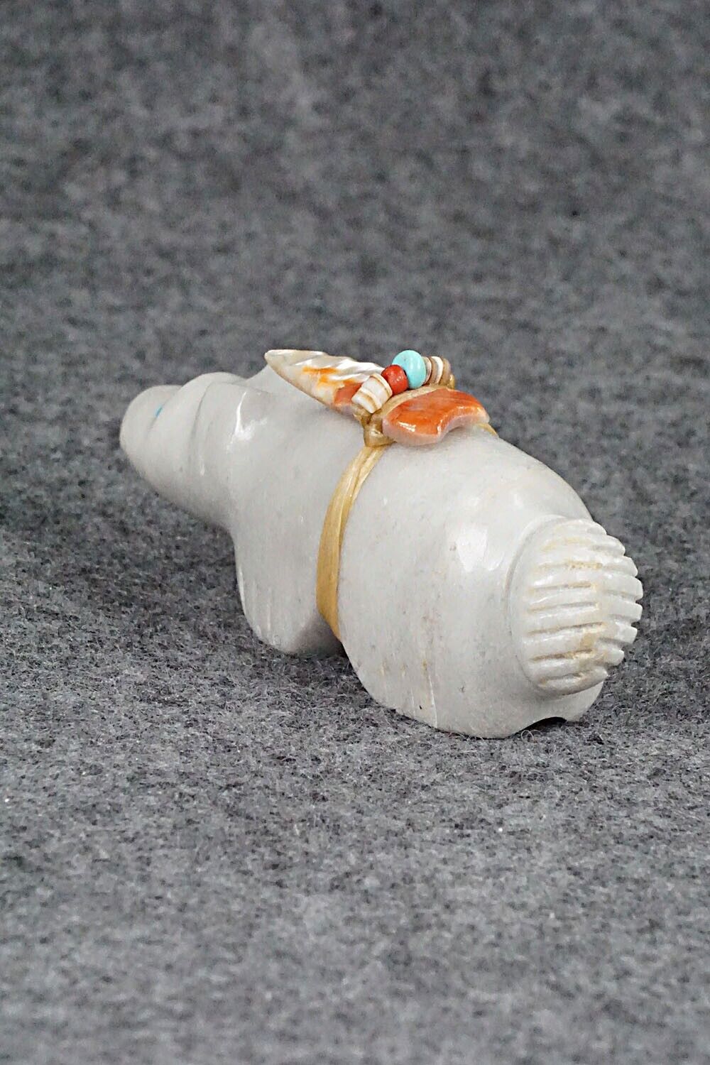 Bear Zuni Fetish Carving - Peter Gasper