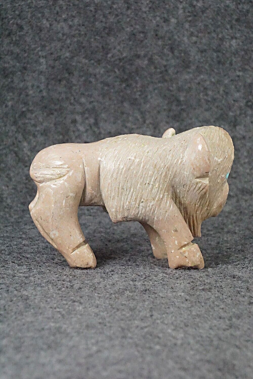 Buffalo Zuni Fetish Carving - Jonas Hustito