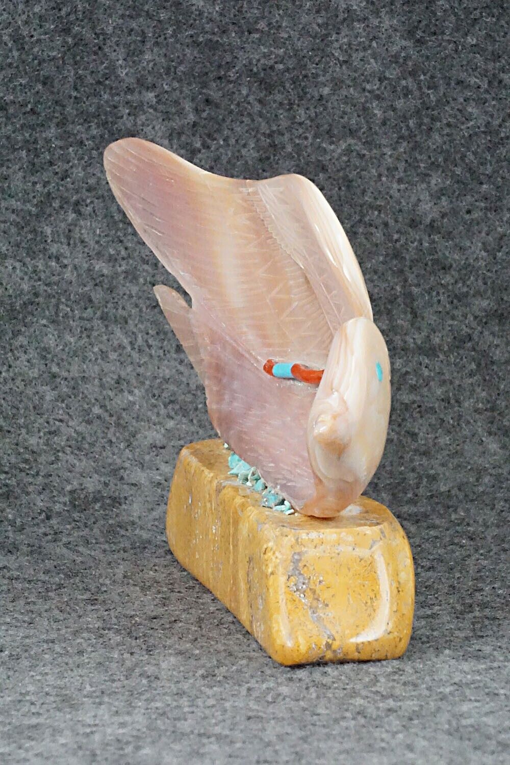 Bird Zuni Fetish Carving - Daniel Chattin