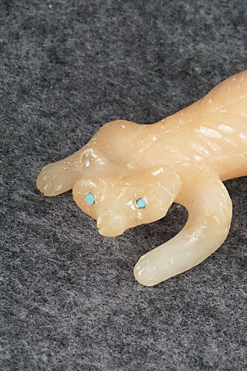 Badger Zuni Fetish Carving - Wilfred Cheama